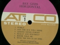 beegeeshorizontal010
