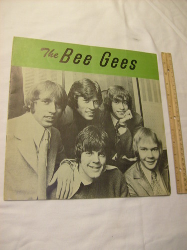 1967-1st-usa-tour-souvenir-program-25-bw-pix