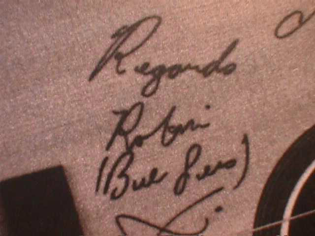 bee-gees-boy-band-AUTOGRAPH-GUITAR-RARE-german-2
