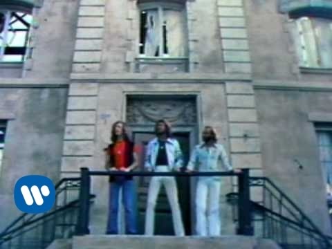 Stayin Alive – 1977