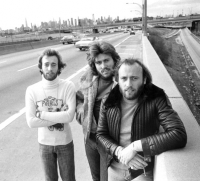 M-WA-05104_ Bee Gees LI